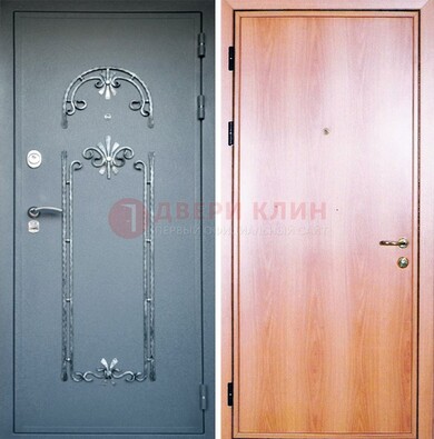 Железная дверь с ковкой ламинат внутри ДК-11 в квартиру в Твери