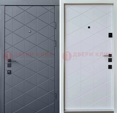 Коричневая железная дверь с МДФ и молдингами ДМ-201 в Твери