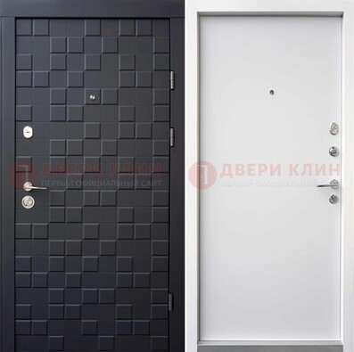 Черная входная дверь с МДФ панелями ДМ-222 в Белгороде