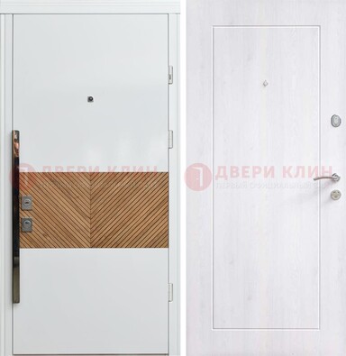 Железная белая дверь c МДФ с узором ДМ-265 в Твери