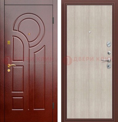 Красная металлическая дверь с МДФ панелями ДМ-368 в Твери