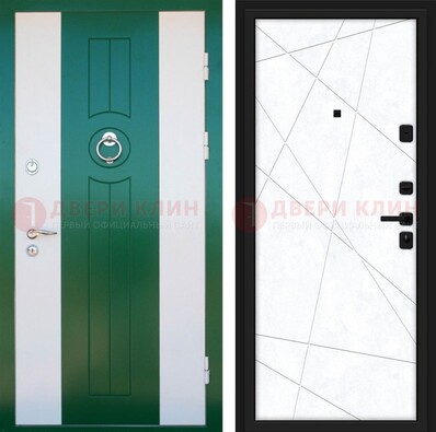 Зеленая железная дверь с панелями МДФ ДМ-369 в Твери