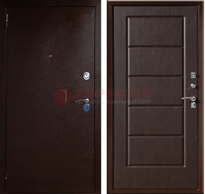 Темная входная дверь с порошковым окрасом ДП-113 в Твери