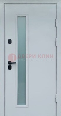 Светлая железная дверь с порошковым напылением ДП-303 в Твери
