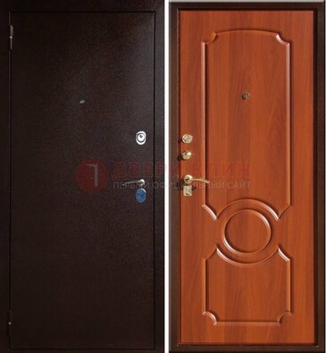Темная железная дверь с порошковым напылением ДП-46 в Твери
