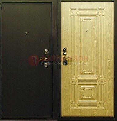 Коричневая металлическая дверь с порошковым покрытием ДП-51 в Белгороде