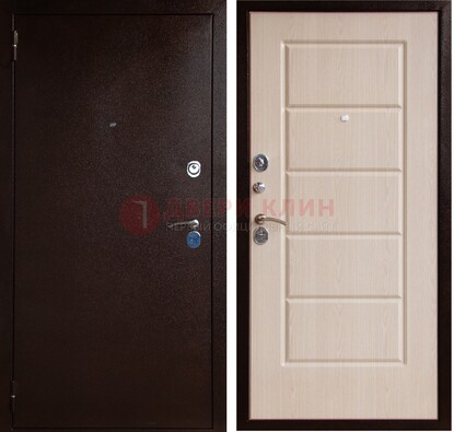 Коричневая металлическая дверь с порошковым окрасом ДП-92 в Твери