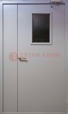 Белая железная дверь ДПД-4 в Волгограде