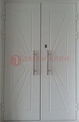 Внутренняя парадная дверь с фигурными элементами ДПР-14 в Белгороде