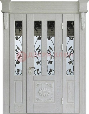 Входная парадная дверь со стеклом и ковкой в белом цвете ДПР-93 в Твери