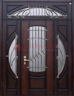Парадная дверь со стеклянными вставками и ковкой ДПР-9 для улицы в Твери