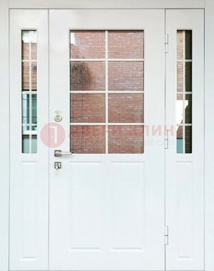 Белая стальная дверь со стеклом и фрамугами ДС-27 в Твери