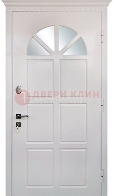 Светлая железная дверь со стеклом ДС-29 в Твери