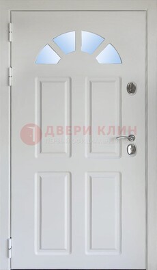 Белая стальная дверь МДФ со стеклом для дома ДС-37 в Твери