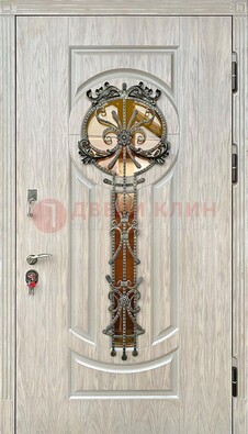 Светлая железная дверь со стеклом ковкой для коттеджа ДСК-134 в Твери