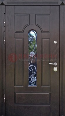 Металлическая дверь со стеклом и ковкой в цвете венге ДСК-142 в Твери
