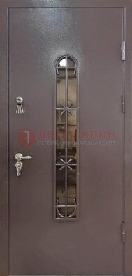 Металлическая дверь Порошок с небольшим стеклом и ковкой ДСК-282 в Твери