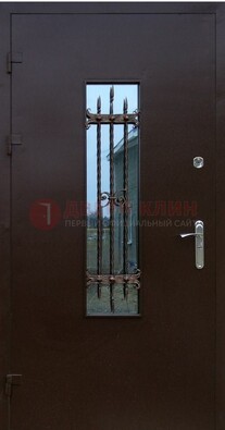 Надежная металлическая дверь со стеклом и ковкой ДСК-47 в Ростове-На-Дону