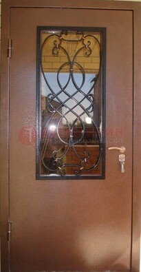 Металлическая дверь со стеклом и ковкой ДСК-51 на дачу в Твери