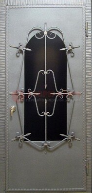 Железная дверь со стеклом и ковкой ДСК-74 для каркасного дома в Оренбурге