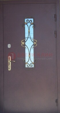 Металлическая дверь со стеклом и ковкой ДСК-77 в панельный дом в Мурино