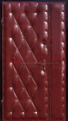 Бордовая тамбурная дверь ДТМ-25 в Твери