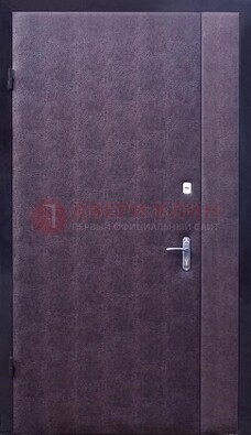 Бордовая металлическая тамбурная дверь ДТМ-3 в Твери