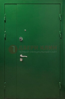 Зеленая распашная тамбурная дверь Порошок ДТМ-47 в Новосибирске
