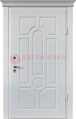 Белая уличная дверь с виноритом для дома ДВТ-247 в Балашихе