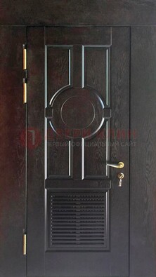 Входная темная дверь винорит с решеткой ДВТ-250 в Твери