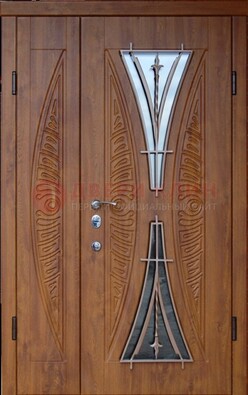Входная классическая дверь с терморазрывом и МДФ Итальянский орех ДВТ-76 в Твери