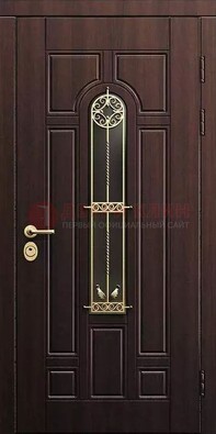 Железная коричневая дверь с виноритом и фрезерованной панелью ДВТ-93 в Твери