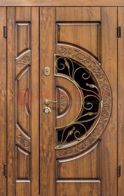 Стальная коричневая дверь с виноритом и филенчатыми панелями ДВТ-98 в Твери