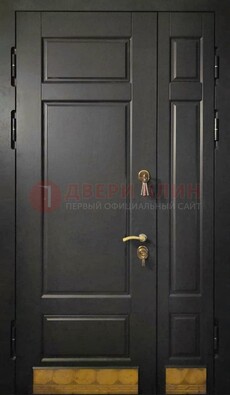 Черная полуторная железная дверь для частного дома ПЛ-2 в Твери